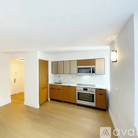 Rent this 1 bed apartment on 400 E 54th St