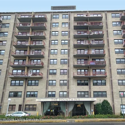 Buy this 2 bed apartment on 1000 Clove Road in New York, NY 10301