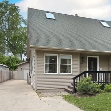 Buy this 4 bed house on 158 Mayfield Avenue in North Shore, Crystal Lake