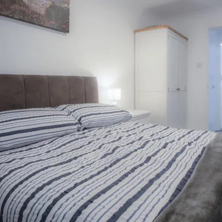 Rent this 1 bed apartment on Tenby in SA70 7HG, United Kingdom