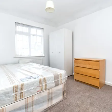 Image 6 - Barkham Road, London, N17 8JR, United Kingdom - Apartment for rent