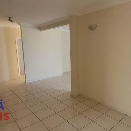Buy this 3 bed apartment on Rua Silva Jardim in Fundinho, Uberlândia - MG