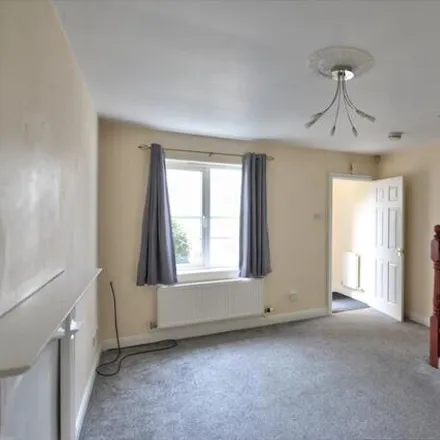 Image 3 - Springfields, Skipton, BD23 1HF, United Kingdom - Townhouse for rent