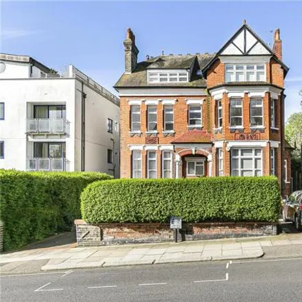 Rent this 3 bed room on 46 Stanhope Road in London, N6 5RD