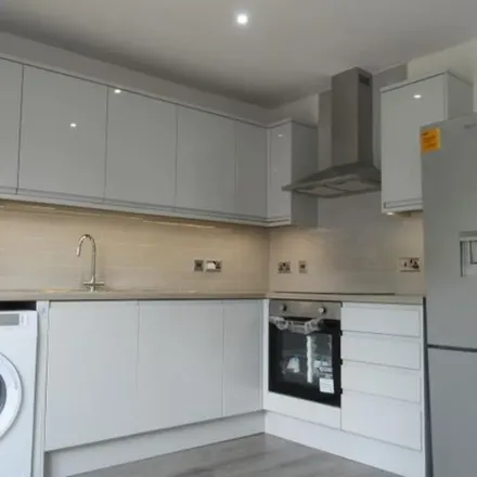 Image 1 - Somerville Green, Leeds, LS14 6BA, United Kingdom - Duplex for rent