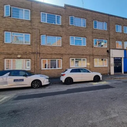 Buy this 2 bed apartment on Betfred in Wellingborough Road, Northampton