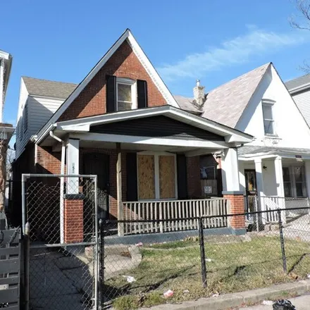 Image 1 - 852 North Saint Louis Avenue, Chicago, IL 60624, USA - House for sale