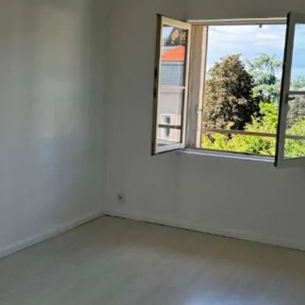 Rent this 2 bed apartment on unnamed road in 69730 Genay, France