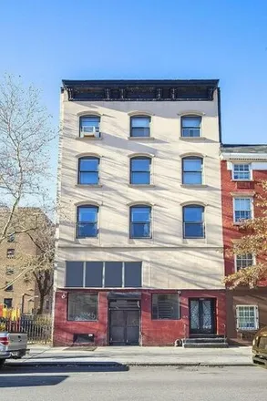Rent this studio house on 159 9th Avenue in New York, NY 10011