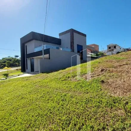 Buy this studio house on Avenida Progresso in Conjunto Habitacional Jardim Sabiá, Senador Canedo - GO