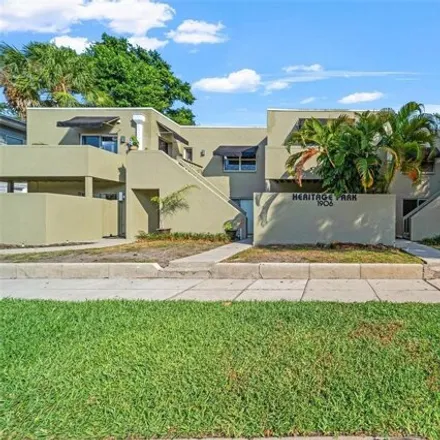 Buy this 2 bed condo on 1934 West Dekle Avenue in Tampa, FL 33606