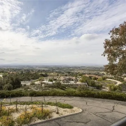 Image 2 - 38270 Calaveras Rd, Temecula, California, 92592 - House for sale