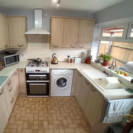 Image 2 - The Cloisters, Oakengates, TF2 6HY, United Kingdom - Duplex for sale
