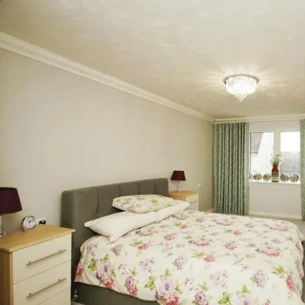 Image 4 - Normandy Drive, Yate, BS37 4FX, United Kingdom - Apartment for sale