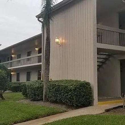 Rent this 2 bed condo on 36 Nancy Drive in Pinellas County, FL 34677