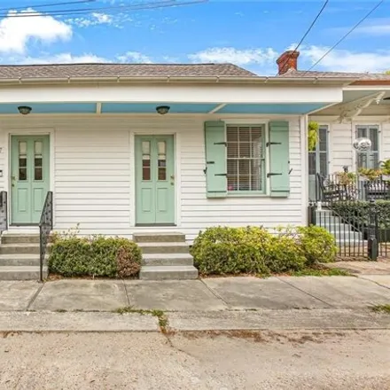 Image 1 - 2129 Chippewa Street, New Orleans, LA 70130, USA - House for sale