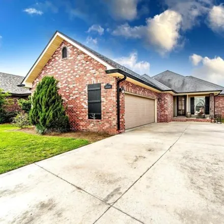 Image 1 - 358 Mandalay West Drive, Houma, LA 70360, USA - House for sale