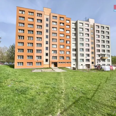 Rent this 2 bed apartment on Sousoší Nejsvětější Trojice in Náměstí Míru, 377 01 Jindřichův Hradec