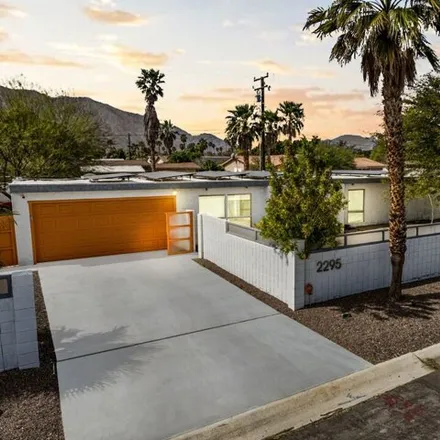 Image 1 - 2285 East Nicola Road, Palm Springs, CA 92262, USA - House for sale