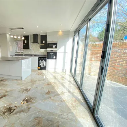Rent this 4 bed house on 87 Avalon Road in London, W13 0BB