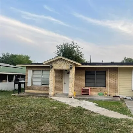 Rent this 3 bed house on 1024 West Mahl Street in Wood Colonia, Edinburg