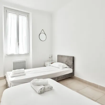 Image 7 - 4 Avenue de mazargues, 13008 Marseille, France - Apartment for rent