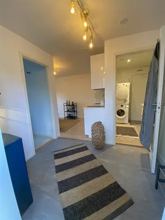 Rent this 1 bed apartment on Götavägen 18 in 132 37 Nacka kommun, Sweden