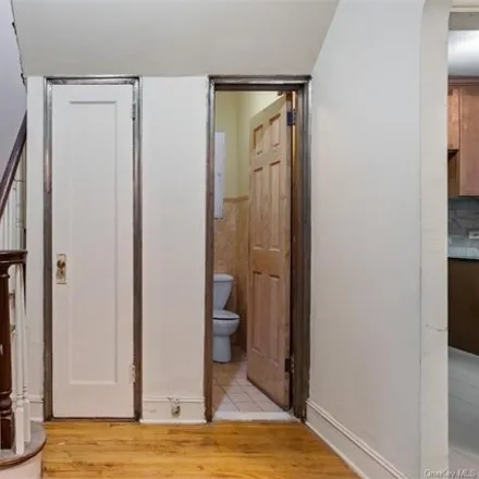 Image 6 - 227 South 4th Street, New York, NY 11211, USA - Townhouse for sale