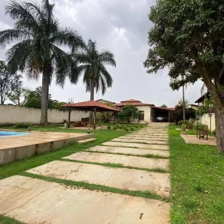Buy this 4 bed house on SHVP - Rua 6 in Colônia Agrícola Samambaia, Vicente Pires - Federal District