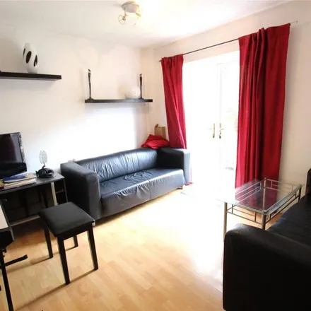 Image 4 - 20 Fishermans Drive, Canada Water, London, SE16 6SQ, United Kingdom - Room for rent