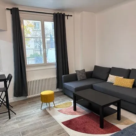 Rent this studio apartment on 85 Avenue Faidherbe in 92600 Asnières-sur-Seine, France