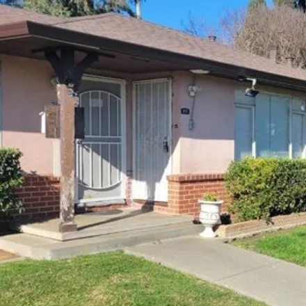 Rent this 2 bed house on 741 State Street in Vallejo, CA 94590