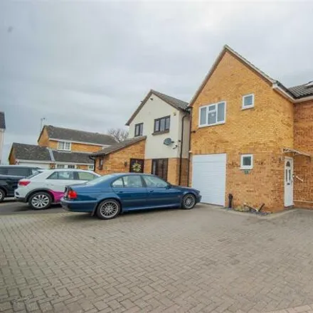 Buy this 4 bed house on 46 Rembrandt Grove in Chelmsford, CM1 6GH