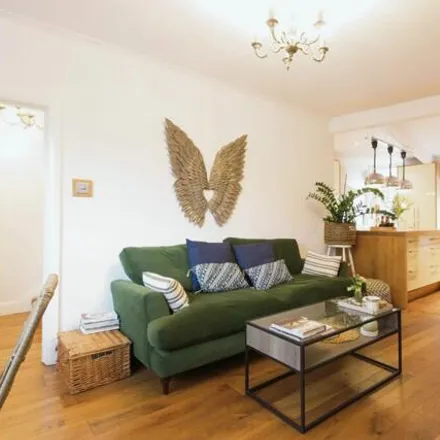 Image 3 - 108 Dartmouth Hill, London, SE10 8AH, United Kingdom - Townhouse for sale