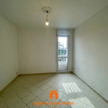 Rent this 3 bed apartment on Casino in Avenue John Kennedy, 26200 Montélimar