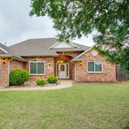 Buy this 3 bed house on 756 Bear Run in Enid, OK 73703