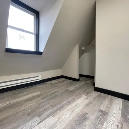 Rent this 4 bed apartment on 124 Wegman Parkway in Jersey City, NJ 07305