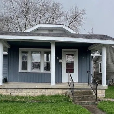 Buy this 2 bed house on 3049 South Monroe Street in Muncie, IN 47302