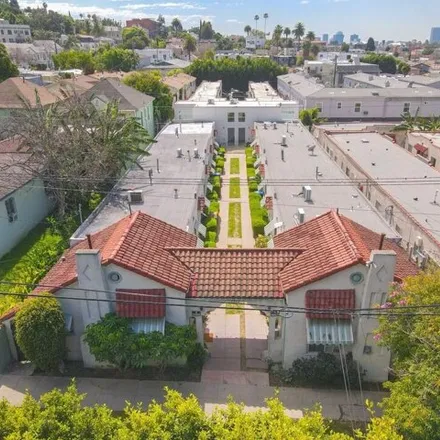 Buy this 14 bed townhouse on 4220 Lockwood Avenue in Los Angeles, CA 90029