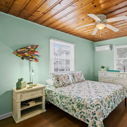 Rent this 3 bed apartment on Carolina Beach