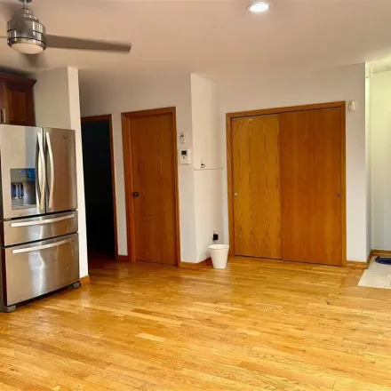 Image 1 - 117-20 8th Avenue, New York, NY 11356, USA - Apartment for rent