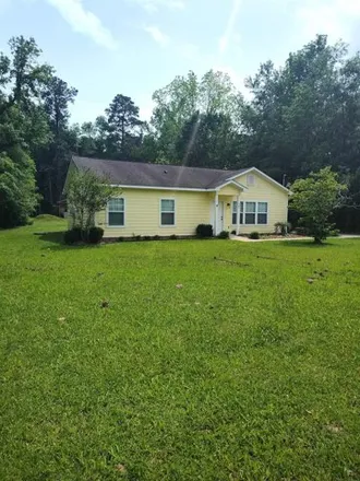 Rent this 2 bed house on 425 Ariola Road in Lumberton, TX 77657