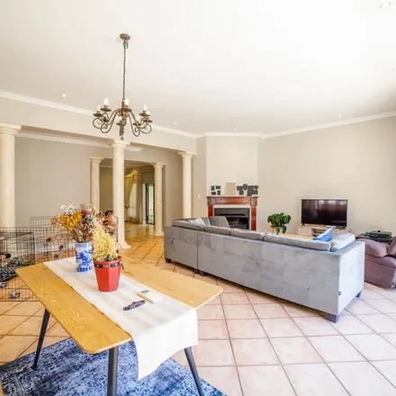 Image 1 - Malaga Road, Johannesburg Ward 96, Gauteng, 2055, South Africa - Apartment for rent