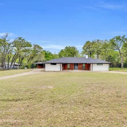 Image 2 - 13033 Verdant Lane, Balch Springs, TX 75180, USA - House for sale