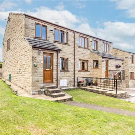 Buy this 3 bed duplex on Shepley The Knowle in Abbey Road North, Shepley