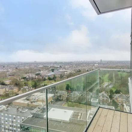 Rent this 5 bed apartment on Longfield House in 18-20 Uxbridge Road, London