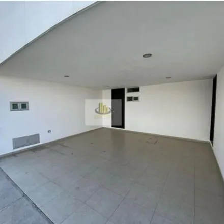 Buy this 3 bed house on Calle Paseo de la Castellana in Parque de la Castellana, 72826 Distrito Sonata