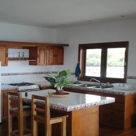 Rent this 3 bed house on 0101 in Bocas del Toro, Panama