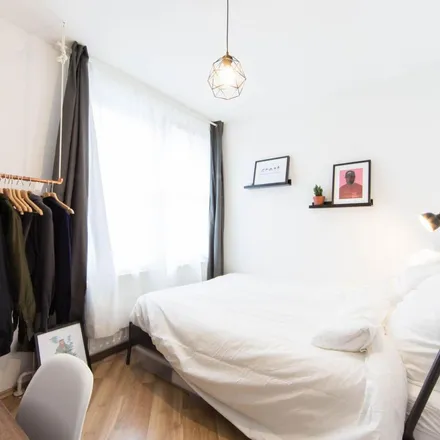 Rent this 7 bed apartment on Feilnerstraße 3 in 3a, 10969 Berlin