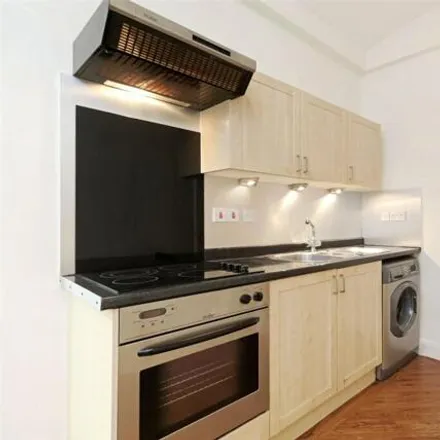 Image 4 - 107 Westbourne Terrace, London, W2 6QS, United Kingdom - Apartment for sale